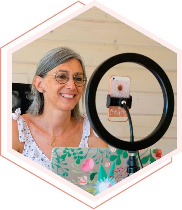 BrendaBallell-Contacte-Esquerra